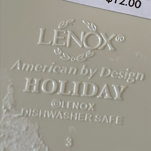 NWT LENOX Holiday 3 pc set Melamine Accent Plates 8” - Picture 4 of 11